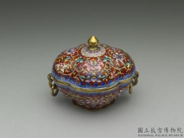 图片[2]-Begonia-shaped box with painted enamel decor on copper, Qing dynasty, Qianlong reign (1736-1795)-China Archive